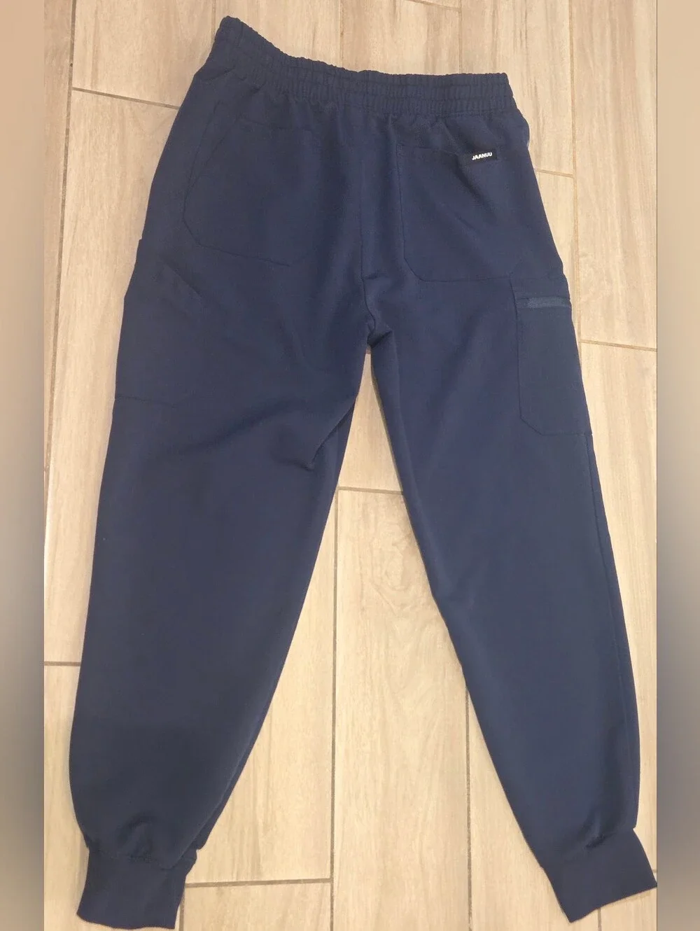 JAANUU Men’s Osmo 8-Pocket Scrub Joggers Navy M
